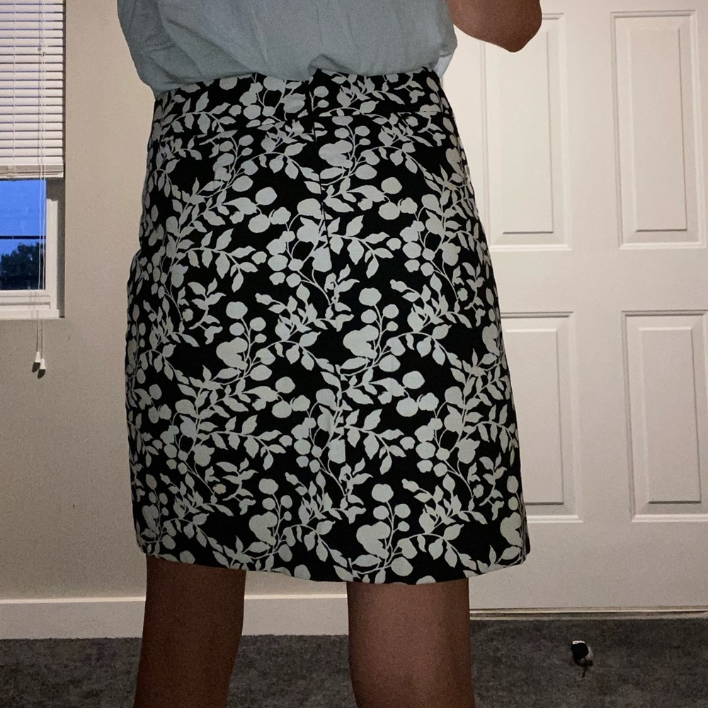 Loft Pencil Skirt - Picture 3 of 3